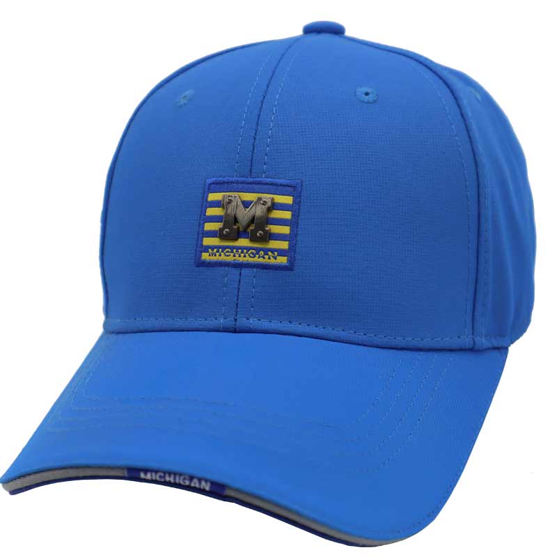 Metal patch solid caps sandwich visor baseball cap with buckle back.